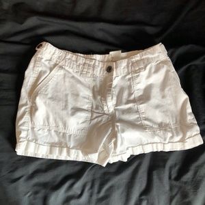 White H&M shorts with pockets